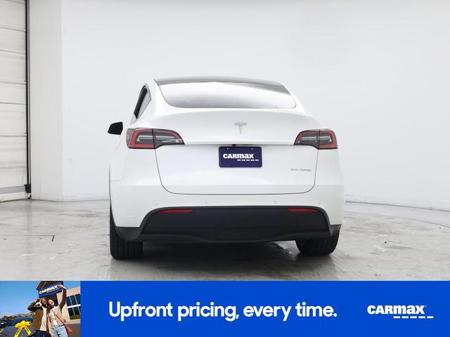 Photo of 2021 White Tesla Model Y