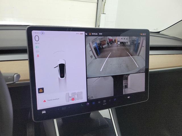 Photo of 2021 White Tesla Model Y