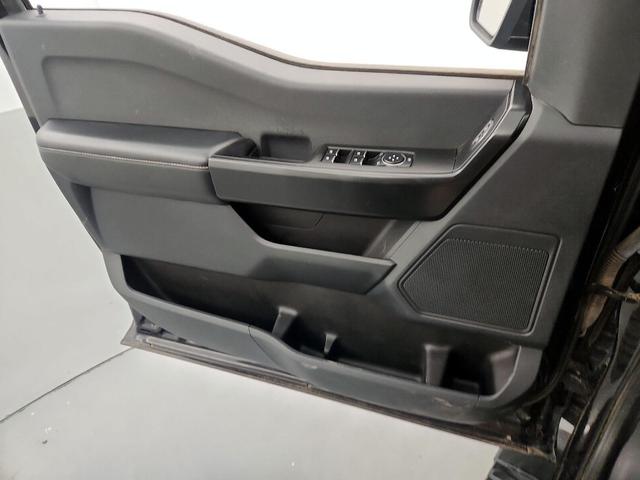 Photo of 2021 Black Ford F-150
