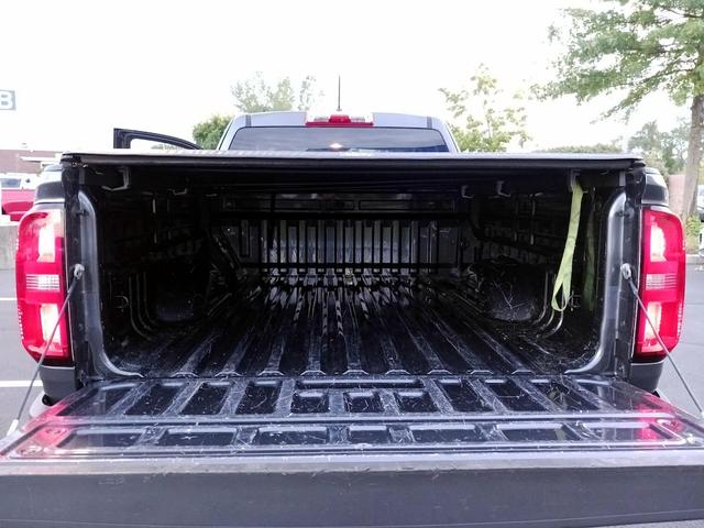 Photo of 2016 Gray Chevrolet Colorado