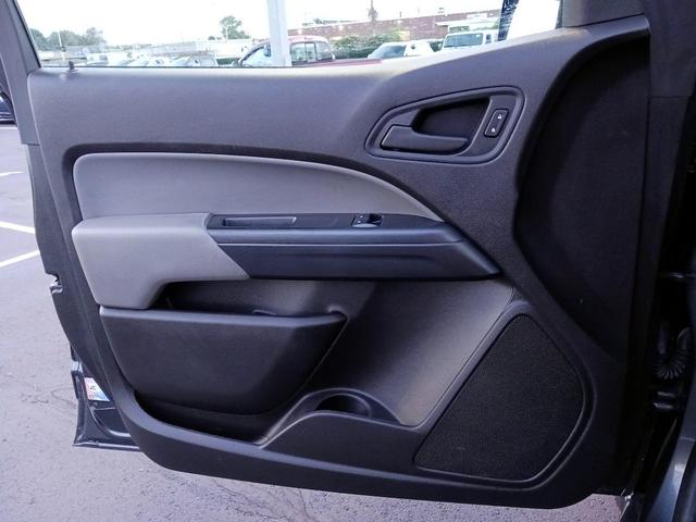 Photo of 2016 Gray Chevrolet Colorado