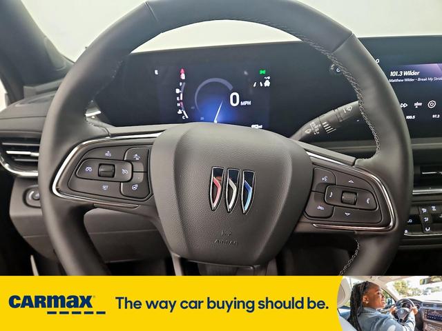 Photo of 2025 Silver Buick Envista