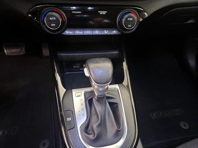 Photo of 2019 Black Kia Forte