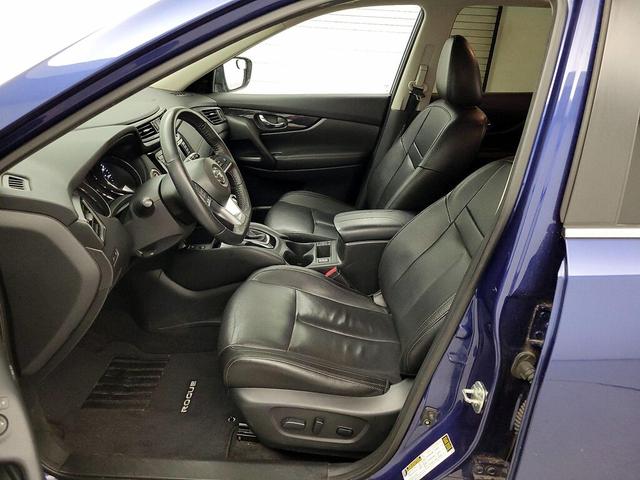 Photo of 2019 Blue Nissan Rogue