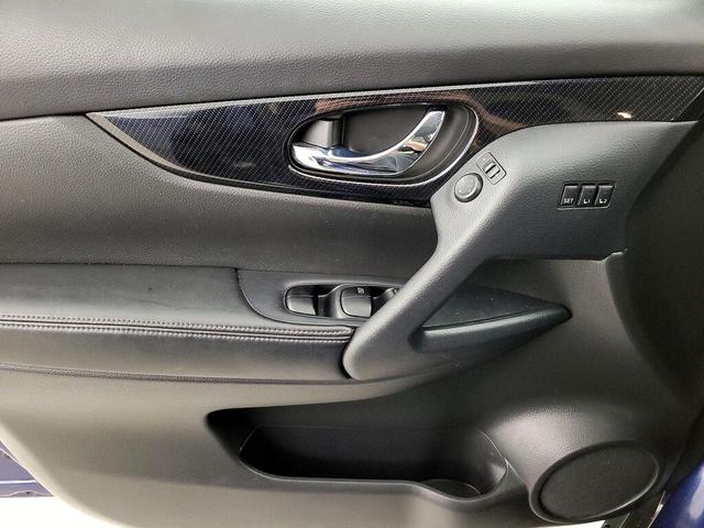 Photo of 2019 Blue Nissan Rogue