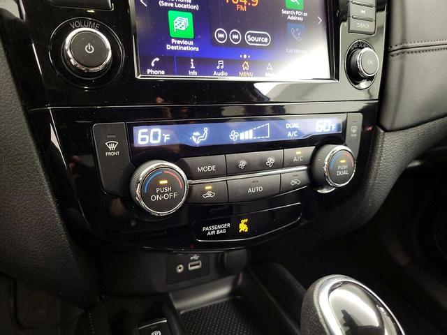 Photo of 2019 Blue Nissan Rogue