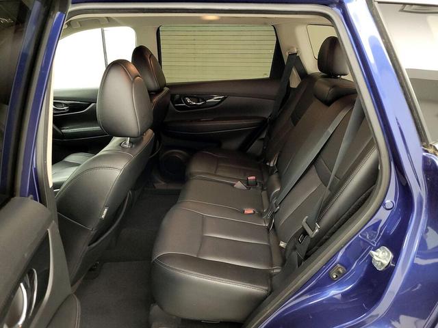 Photo of 2019 Blue Nissan Rogue