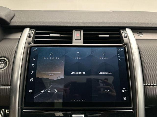 Photo of 2025 Fuji White Land Rover Discovery