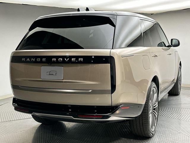 Photo of 2024 Gold Land Rover Range Rover