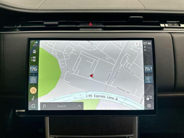 Photo of 2024 Gold Land Rover Range Rover