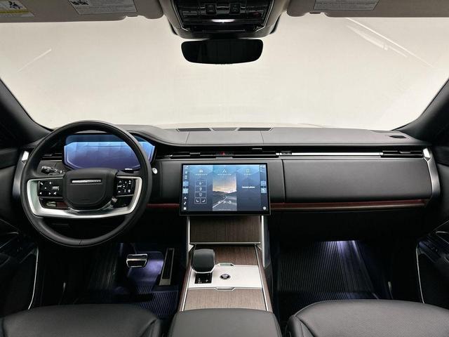 Photo of 2024 Gold Land Rover Range Rover