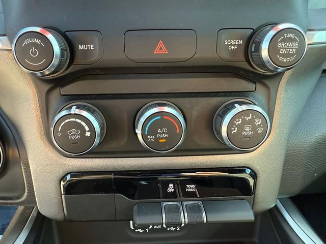 Photo of 2020 Granite Crystal Metallic Clearcoat RAM 1500