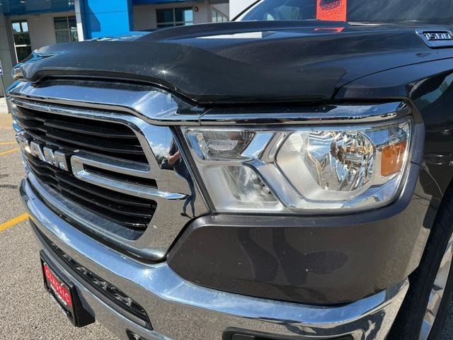 Photo of 2020 Granite Crystal Metallic Clearcoat RAM 1500