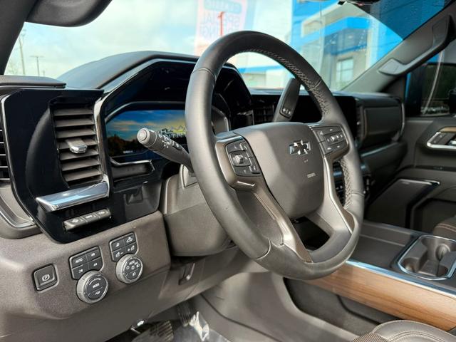 Photo of 2024 Black Chevrolet Silverado 2500