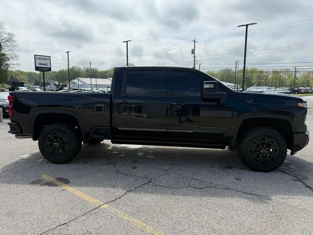 Photo of 2024 Black Chevrolet Silverado 2500