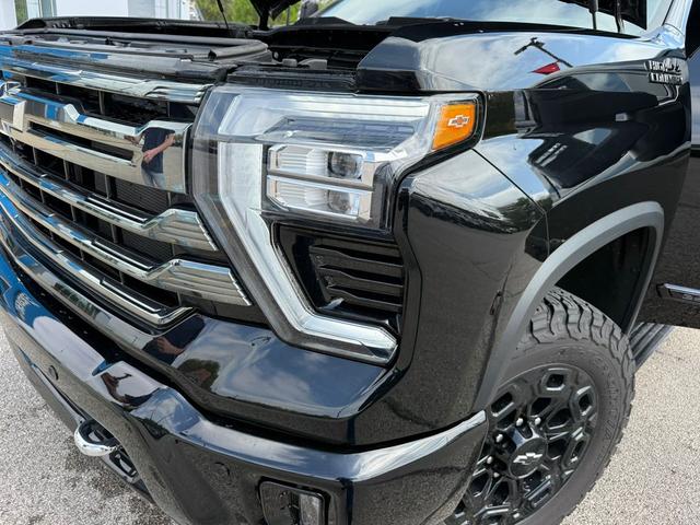 Photo of 2024 Black Chevrolet Silverado 2500