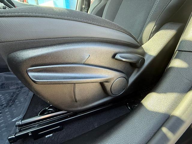 Photo of 2023 Black Clearcoat Jeep Renegade