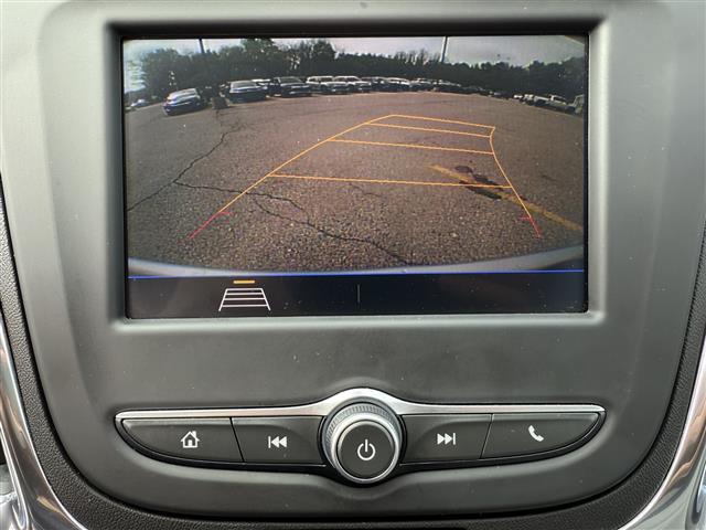 Photo of 2020 SILVER ICE META Chevrolet Equinox