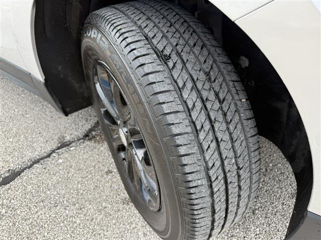 Photo of 2020 SILVER ICE META Chevrolet Equinox
