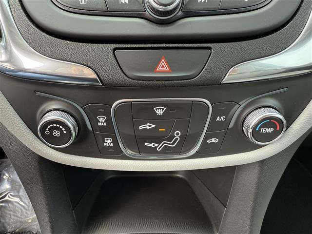 Photo of 2020 SILVER ICE META Chevrolet Equinox