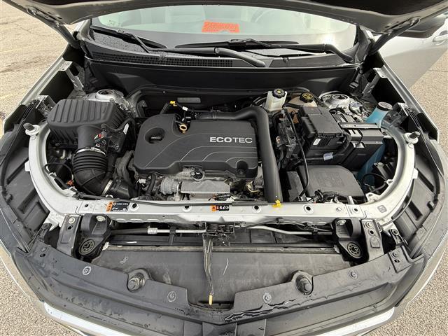 Photo of 2020 SILVER ICE META Chevrolet Equinox