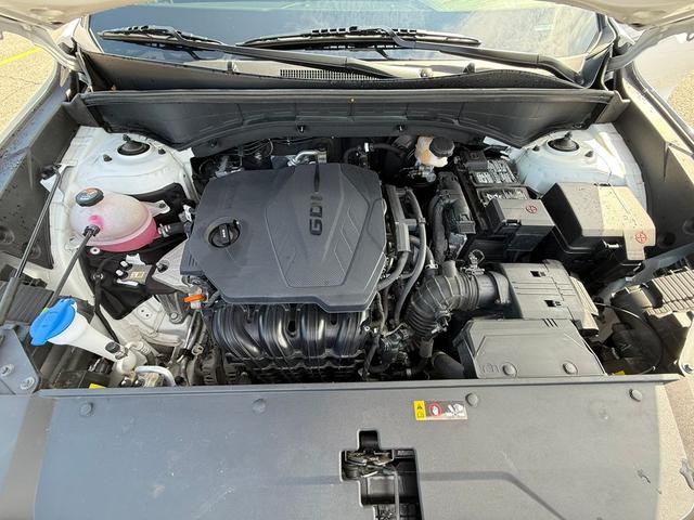 Photo of 2023 GLACIAL WHITE P Kia Sorento
