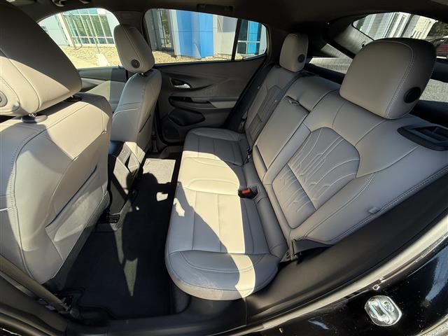 Photo of 2024 EBONY TWILIGHT Buick Envista