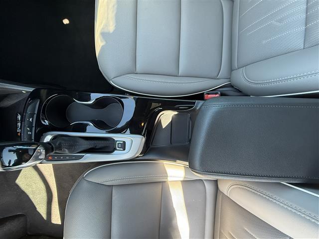 Photo of 2024 EBONY TWILIGHT Buick Envista