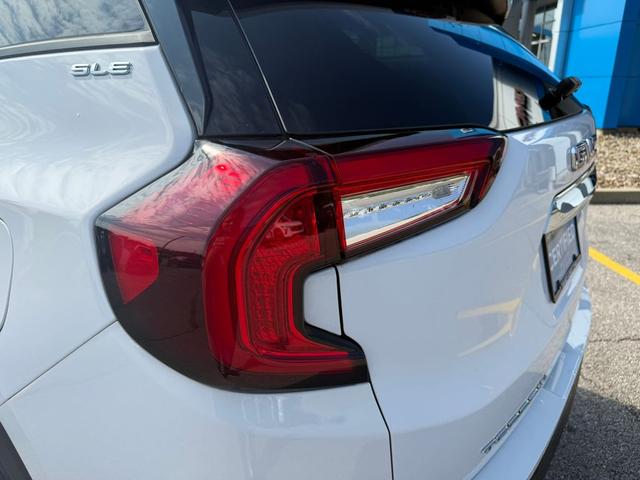 Photo of 2024 Summit White GMC Terrain