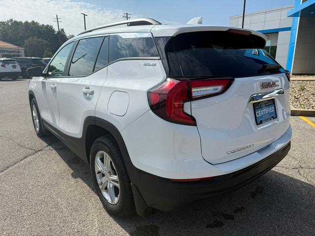 Photo of 2024 Summit White GMC Terrain