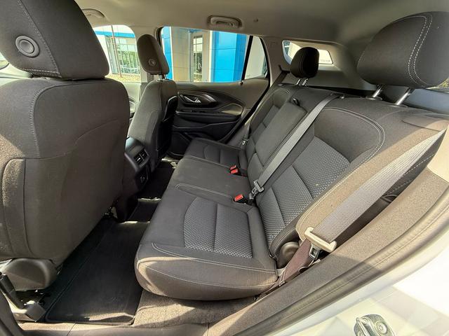 Photo of 2024 Summit White GMC Terrain