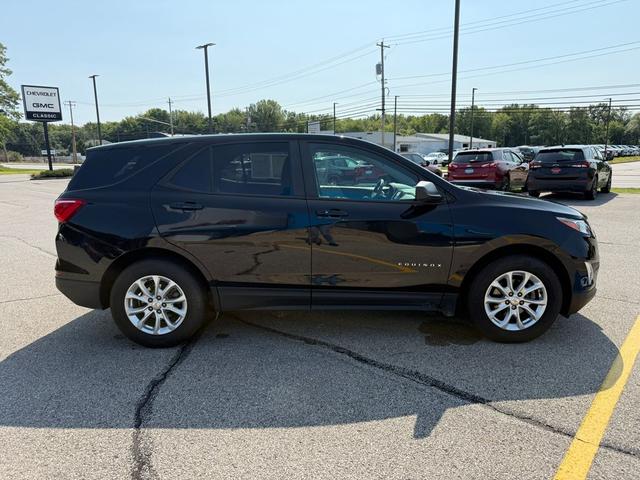Photo of 2020 Mosaic Black Metallic Chevrolet Equinox