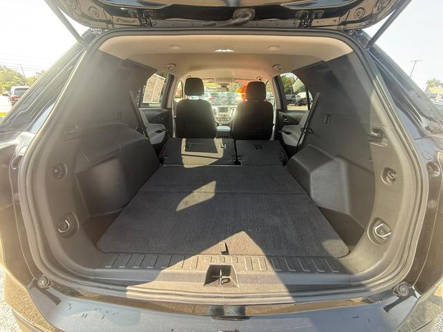 Photo of 2020 Mosaic Black Metallic Chevrolet Equinox