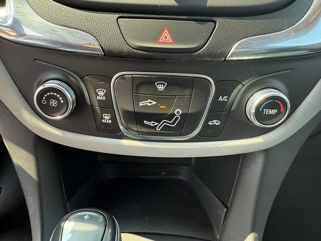 Photo of 2020 Mosaic Black Metallic Chevrolet Equinox