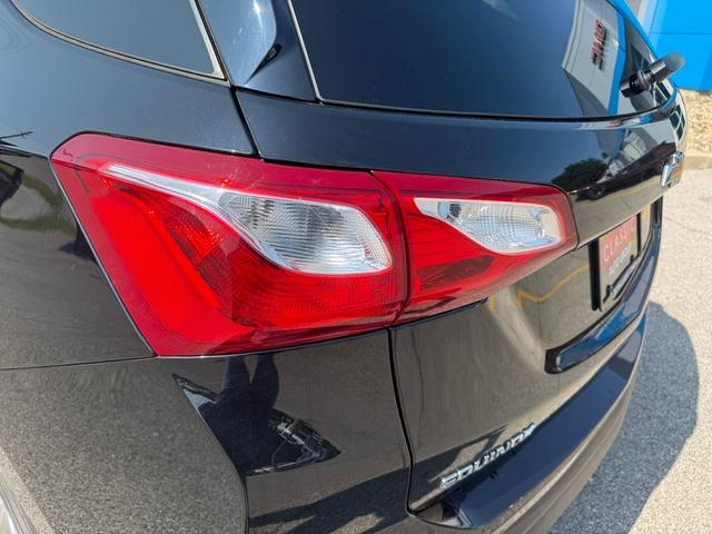 Photo of 2020 Mosaic Black Metallic Chevrolet Equinox