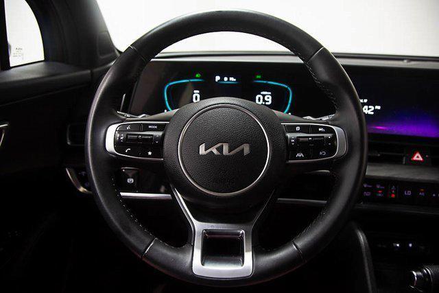 Photo of 2023 Dawning Red Kia Sportage