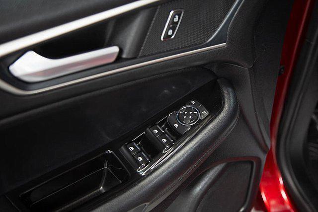 Photo of 2019 Ruby Red Ford Edge