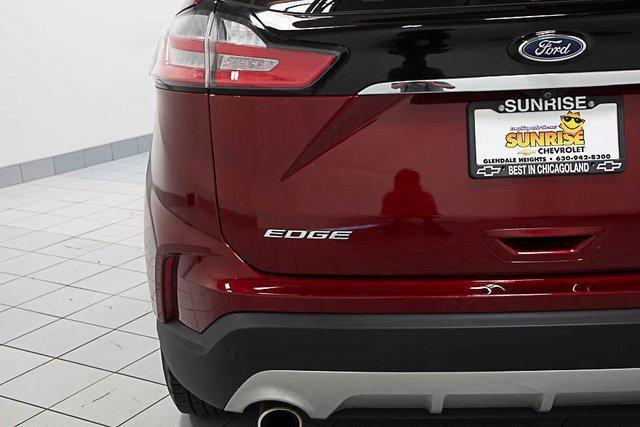 Photo of 2019 Ruby Red Ford Edge