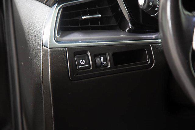 Photo of 2017 Stellar Black Metallic Cadillac XT5