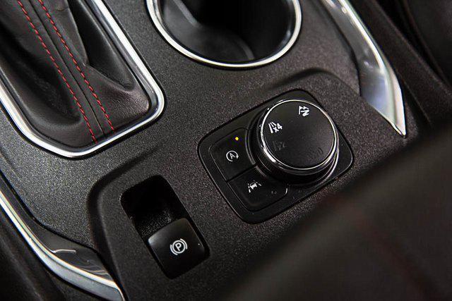Photo of 2023 Mosaic Black Metallic Chevrolet Traverse