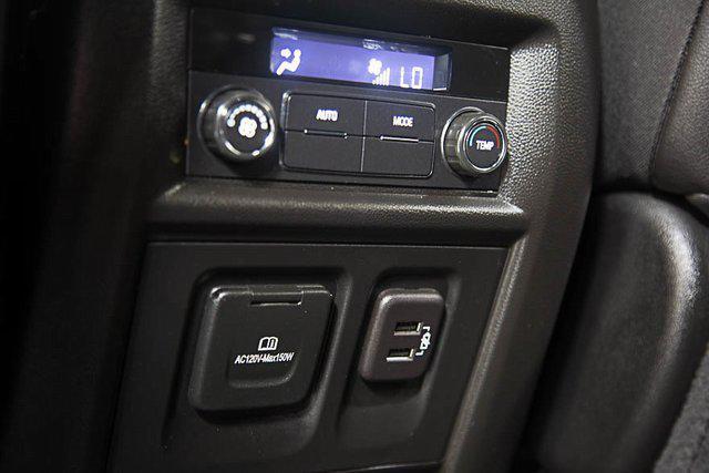 Photo of 2023 Mosaic Black Metallic Chevrolet Traverse