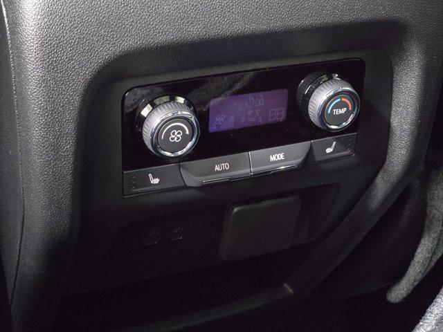 Photo of 2026 Stardust Metallic Chevrolet Traverse