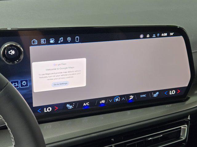 Photo of 2026 Summit White Chevrolet Traverse