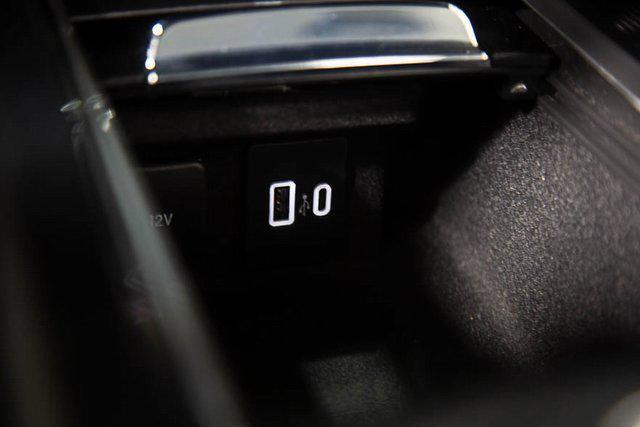 Photo of 2022 Infinite Black Metallic Clearcoat Lincoln Corsair