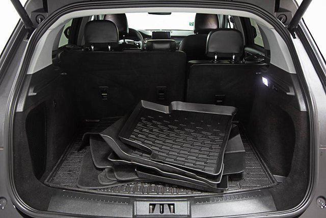 Photo of 2022 Infinite Black Metallic Clearcoat Lincoln Corsair