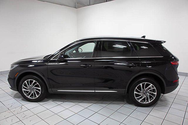 Photo of 2022 Infinite Black Metallic Clearcoat Lincoln Corsair