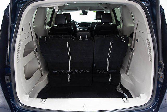 Photo of 2023 Fathom Blue Pearlcoat Chrysler Pacifica