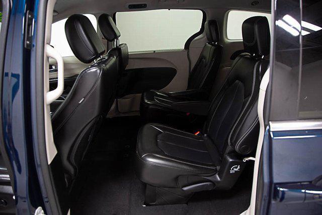 Photo of 2023 Fathom Blue Pearlcoat Chrysler Pacifica