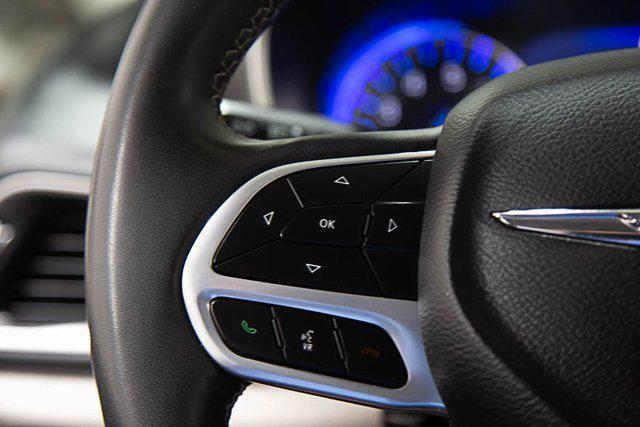 Photo of 2023 Fathom Blue Pearlcoat Chrysler Pacifica