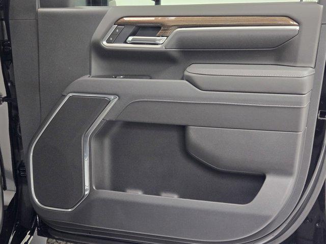 Photo of 2026 Black Chevrolet Silverado 2500